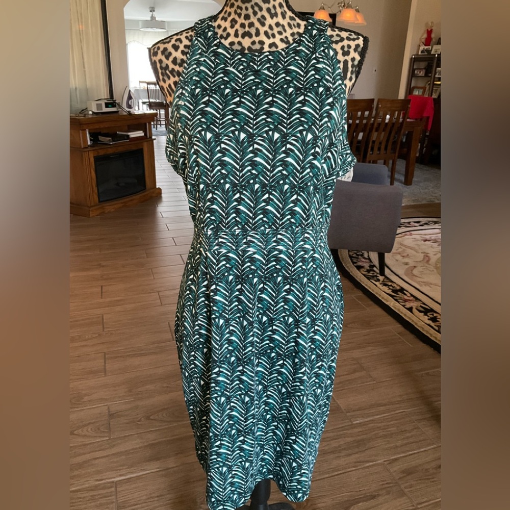 H&M Teal and Black Patterned Top